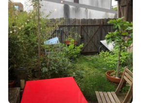 Maison avec terrasse-jardin proche métro